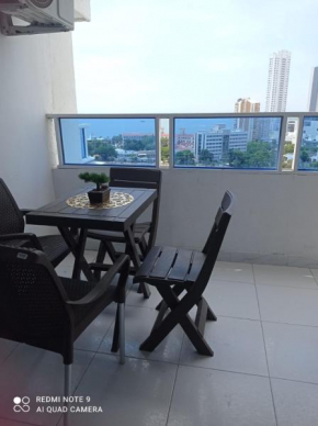 Aparta Estudio con Balcón y Vista